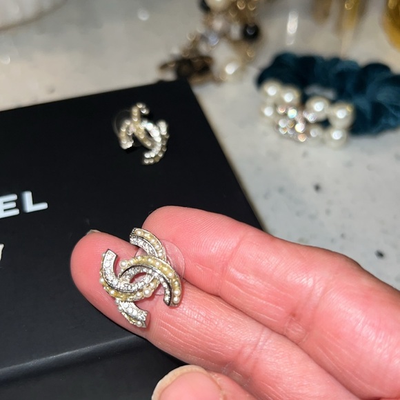 Chanel CC pearl vintage earrings - Picture 4 of 5